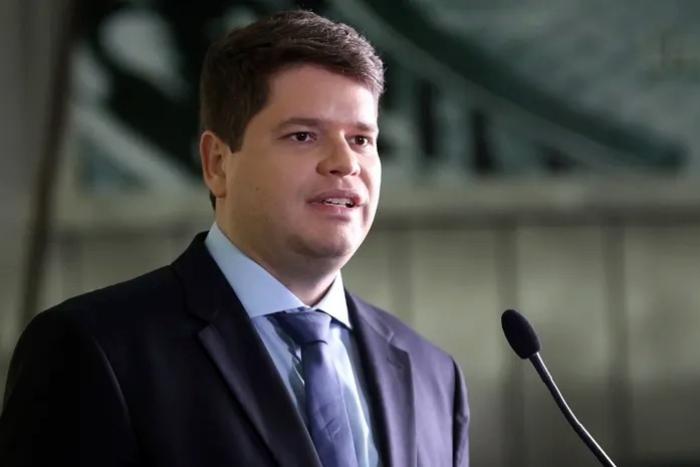 A ascensão meteórica de Davi Davino Filho no cenário político de Alagoas