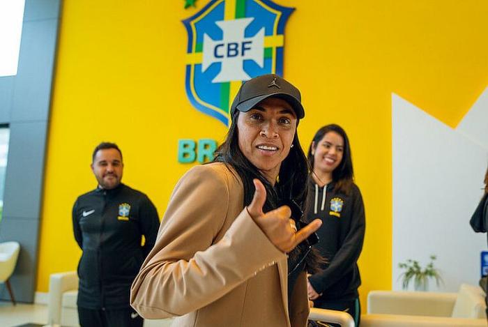 Reunião vai decidir o retorno de Marta na Final