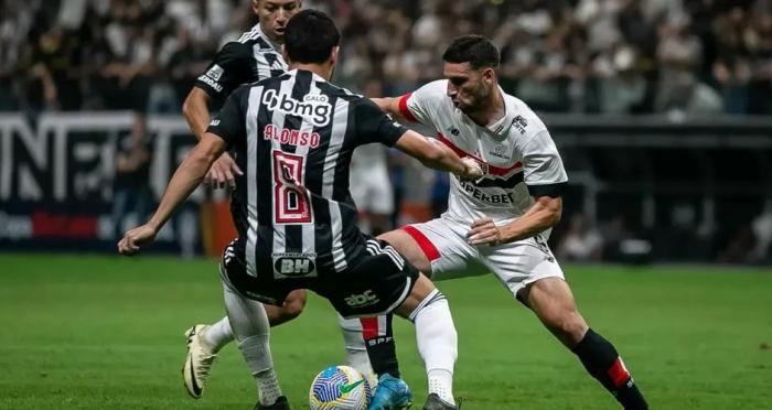 São Paulo perde para o Atlético MG e se despede da Copa do Brasil