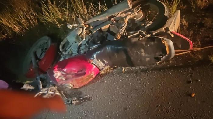 Homem morre em acidente grave entre moto e carro na AL-220, em Campo Alegre