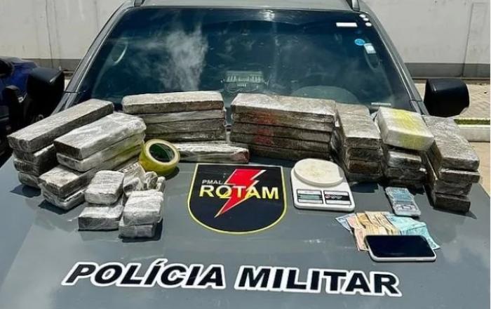 Polícia Militar apreende 28 quilos de maconha em Marechal Deodoro após denúncia anônima