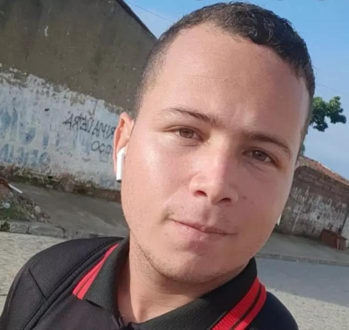 Jovem é assassinado a tiros em Arapiraca ao sair de casa para trabalhar